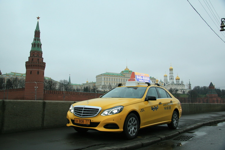 Новое желтое такси